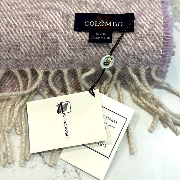 NWT Colombo 100% Cashmere Lavender Purple White Print Scarf Rectangular Fringe - Picture 2 of 7